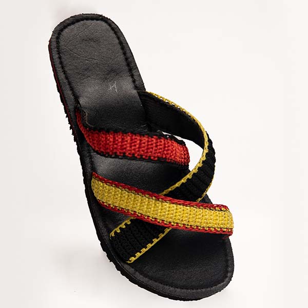 Sandalias africanas FulChris de piel negra para mujer 100