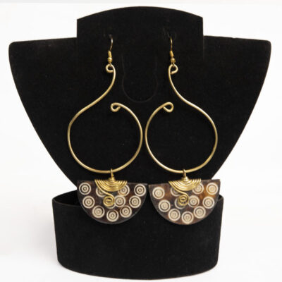 Handmade Cleopatra Earrings Carved from Ox Horn Decorated with Bronze - Baobabmart