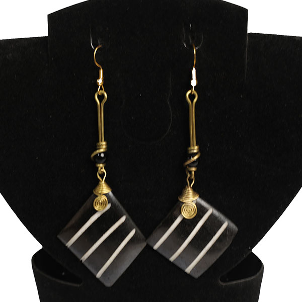 Black Diamond-shaped Ox Horn Earrings – Baobabmart