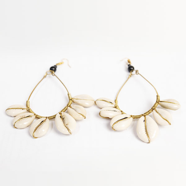 Oval Cowries Earrings With Bronze 3 Oval Cowries Earrings With Bronze