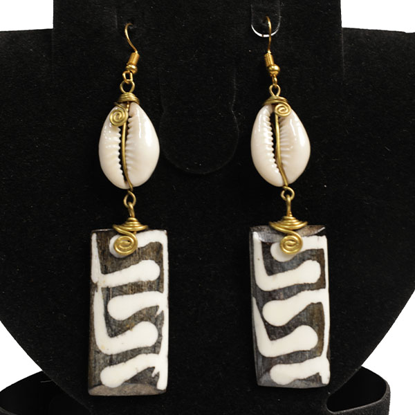 1 cowri with small black and white rectangle earring 4 Cowrie with Black and White Rectangle Earrings – Handcrafted African Jewelry at Baobabmart