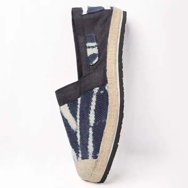 100% Cameroonian espadrilles in Ndop 4 Authentic Ndop Handmade Espadrille Shoes – African Footwear at Baobabmart