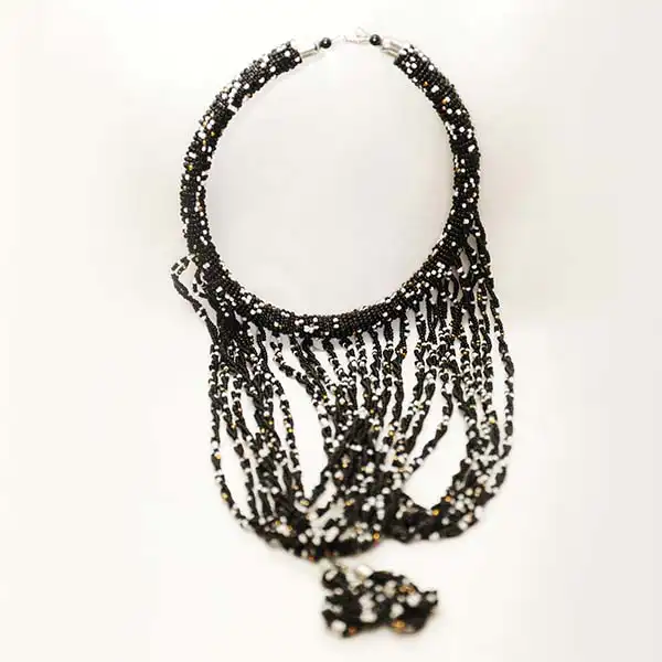 Ensembles collier et boucles d'oreilles Massai – Bijoux africains authentiques chez Baobabmart