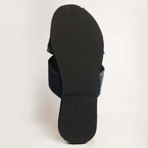 Smíšené sandály v Ndop 2 Sandály se smíšeným vzhledem Ndop Fabric – ručně vyráběná autentická africká obuv dostupná na Baobabmartu