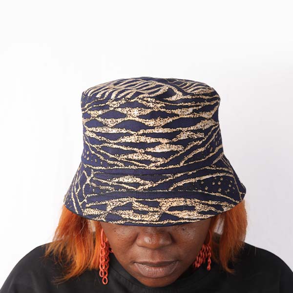 Cappello da pescatore africano in tessuto Ndop Elegante