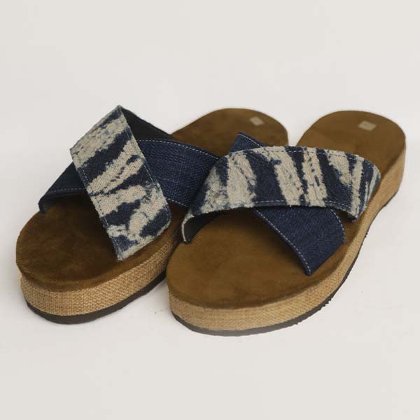 Handmade Ndop Crossed-Mulle Slippers for Women – African Fashion Footwear at Baobabmart