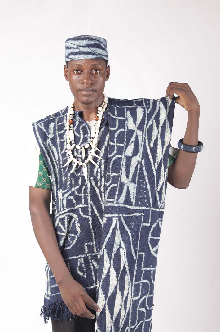 伝統的なンドップブーブーの男性用セット衣装 | カメルーン製