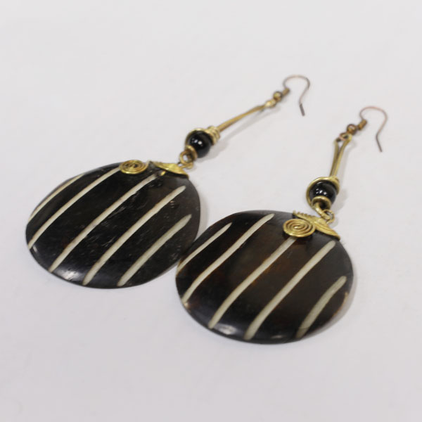 Pendant circle shape earring with vertical lines on it, decorated with bronze and beads 2 Black Pendant Circle Earrings