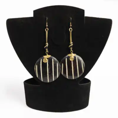 Black Pendant Circle Earrings