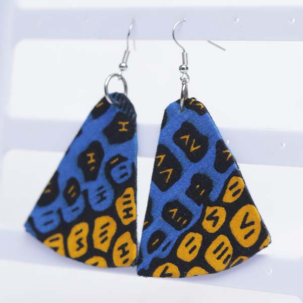 Triangle earrings with wax 2 Traditional Triangle Earrings with Wax – Vibrant Afrocentric Jewelry at Baobabmart