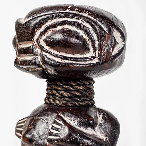 Statue de pygmée de tribu africaine