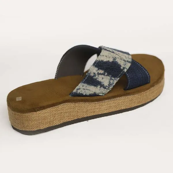 Ndop-Crossed-Mulle-1