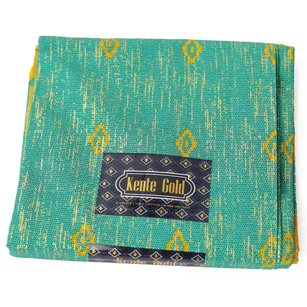 Gros plan sur un tissu vert Kente Gold Wax à vendre montrant des imprimés Kente 5 Gros plan sur un tissu vert Kente Gold Wax à vendre, présentant des imprimés Kente