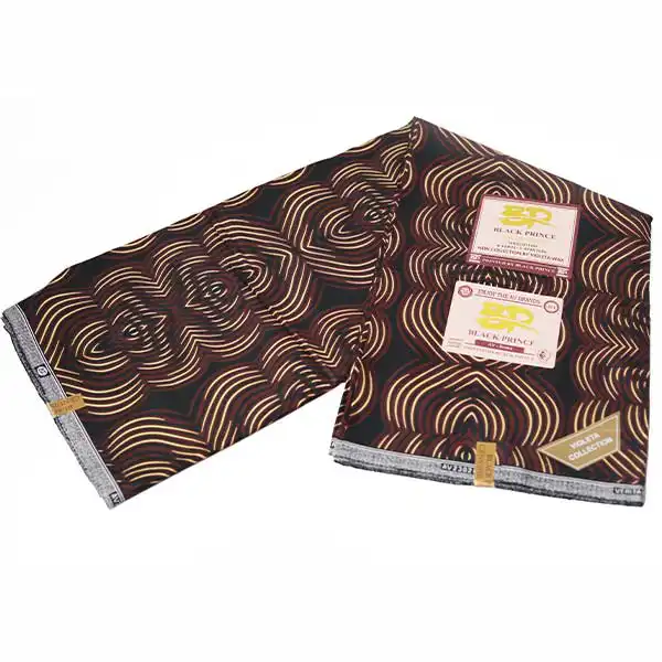 Gros plan du tissu Ankara Black Prince à rayures semi-circulaires à vendre montrant des rayures